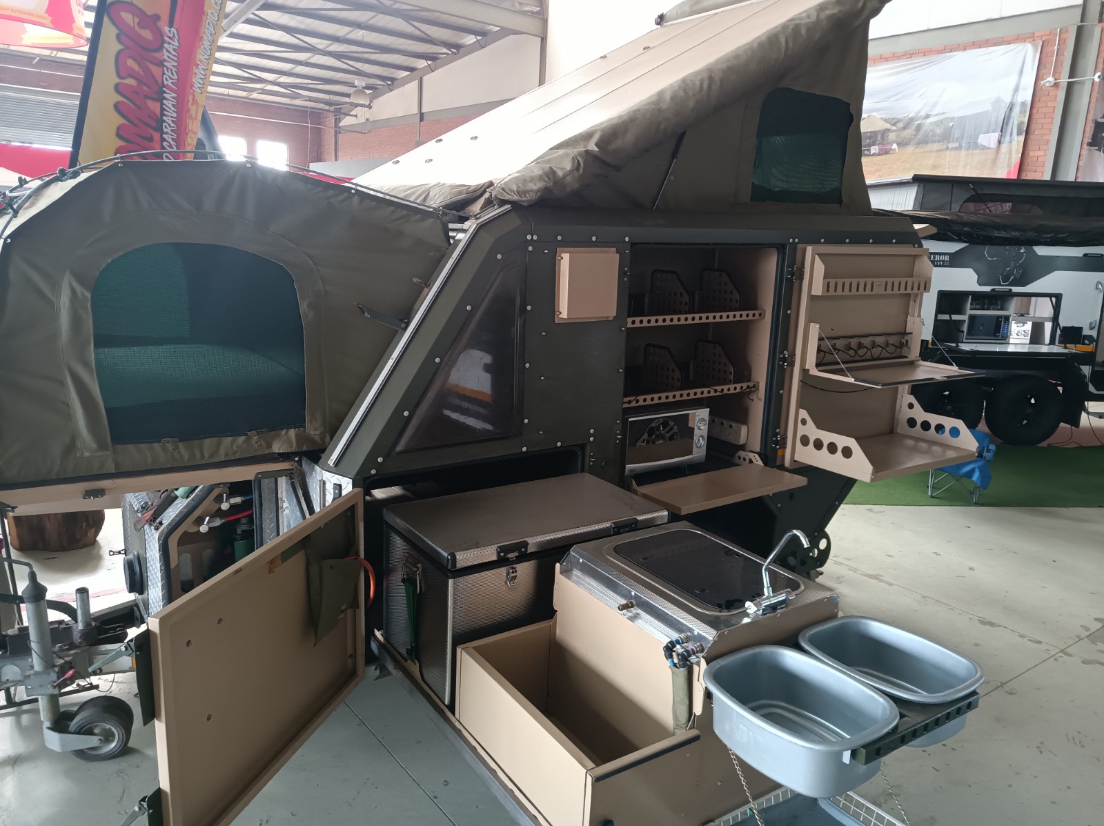 second-hand-4x4-and-off-road-trailers-and-caravans-conqueror